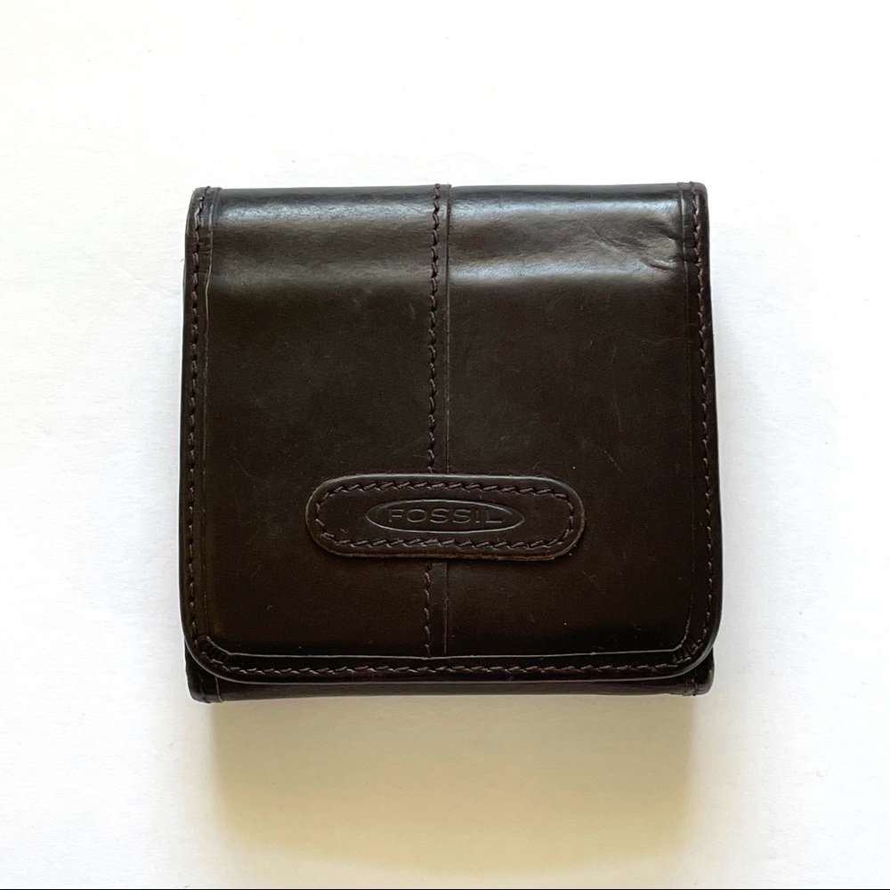 Fossil Brown Essential Leather Wallet - Picture 2 of 14